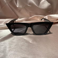 Load image into Gallery viewer, It Girl Sunglasses
